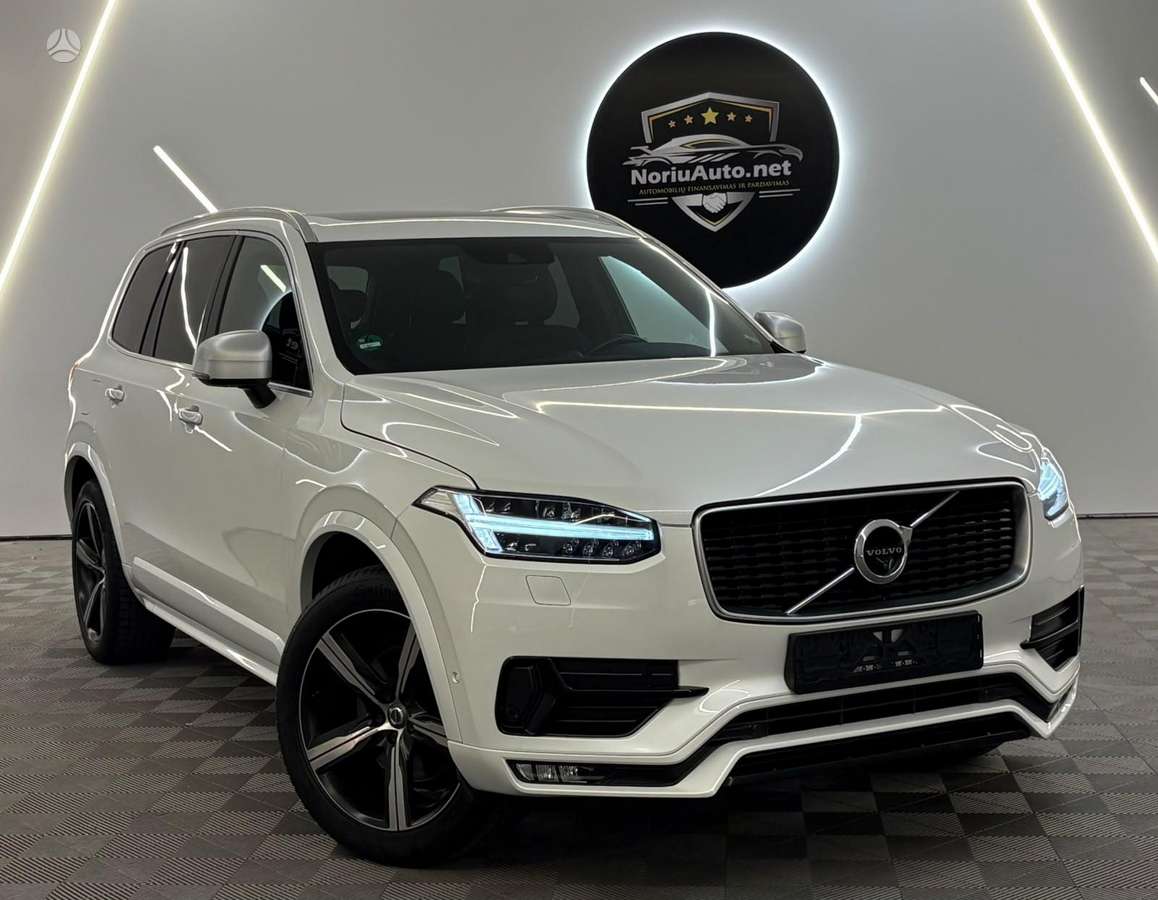 Volvo XC90 - 1