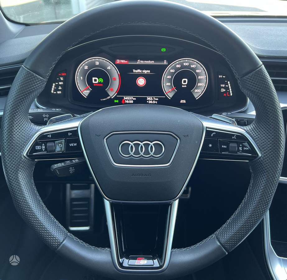 Audi A6, 2.0 l., Седан