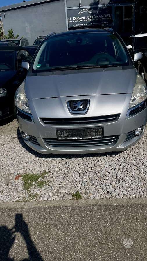 Peugeot 5008 - 3