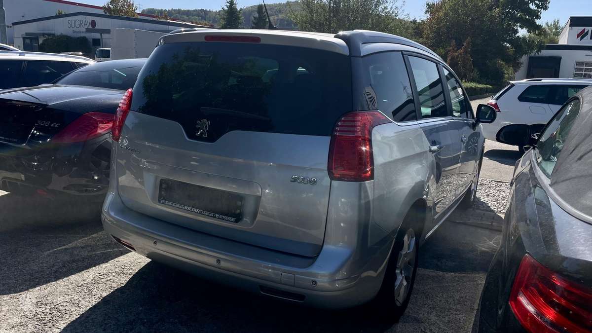 Peugeot 5008 - 4
