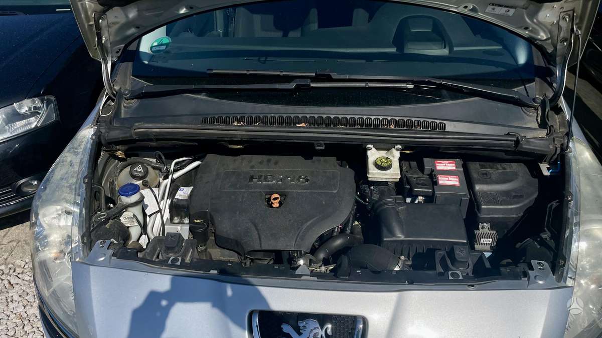 Peugeot 5008 - 7