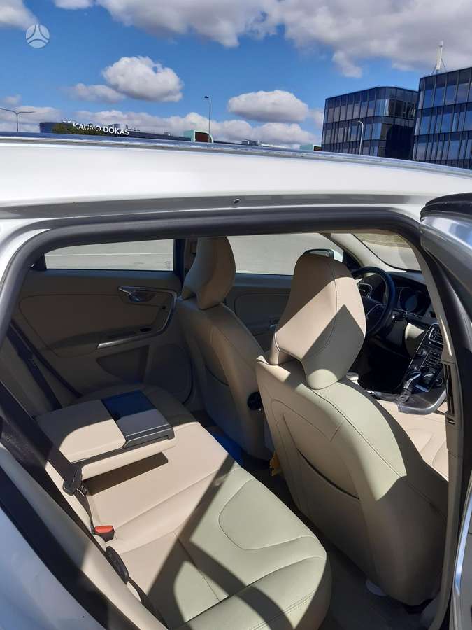 Volvo V60, 2.5 l., Универсал