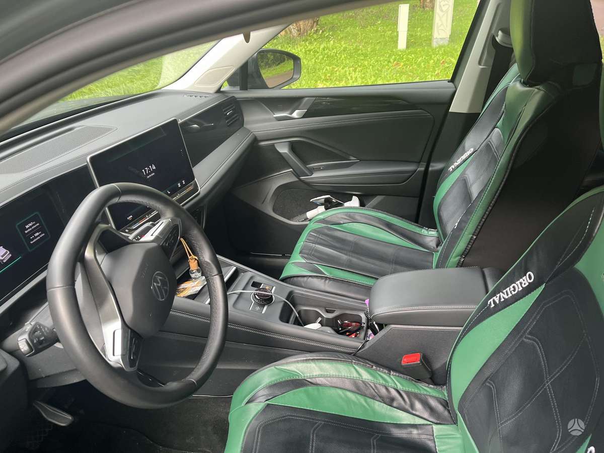 Volkswagen Tiguan - 2