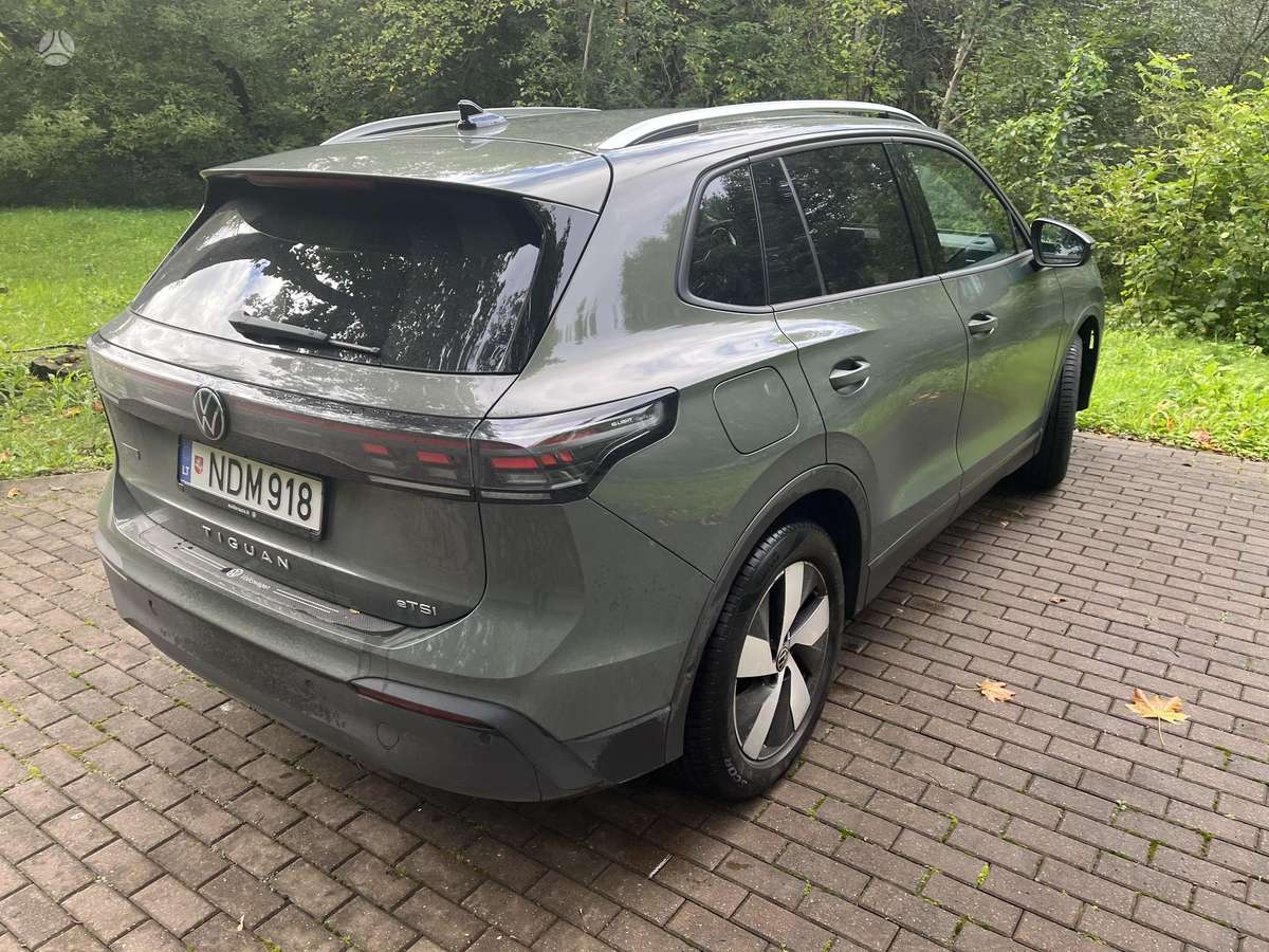 Volkswagen Tiguan - 4