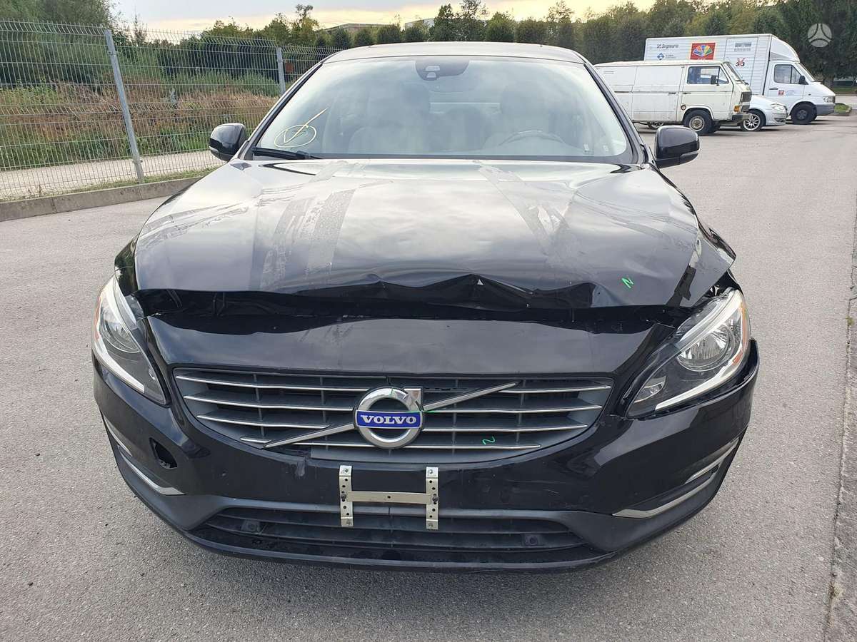 Volvo S60, 2.0 l., Седан