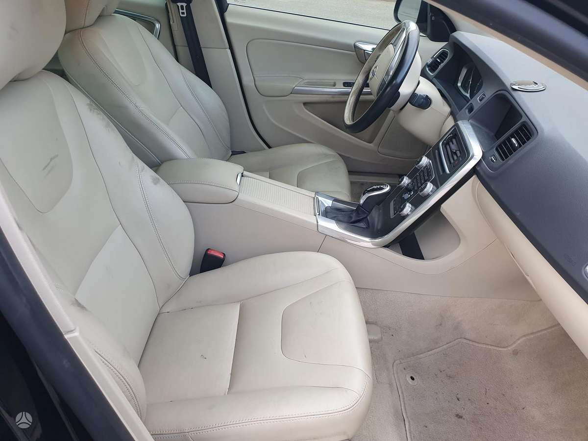Volvo S60 - 12