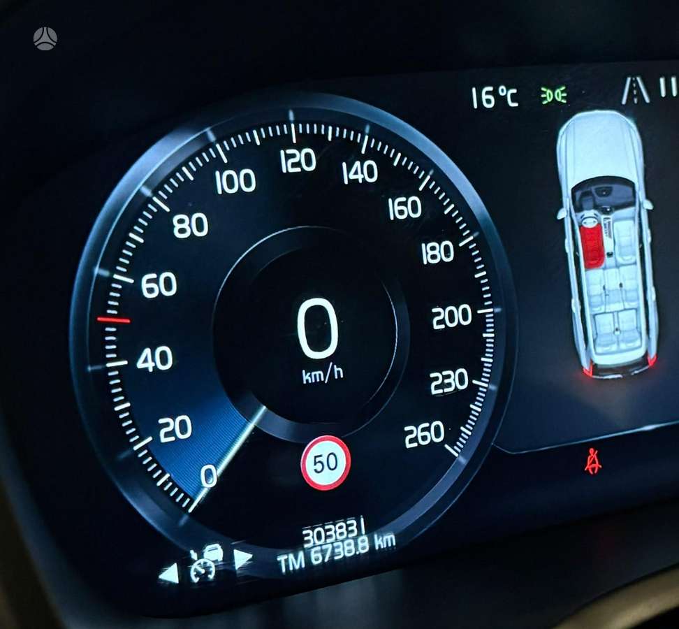 Volvo XC90 - 10