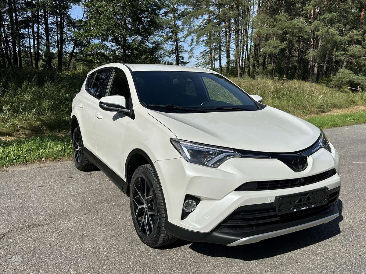 Toyota RAV4 - 1