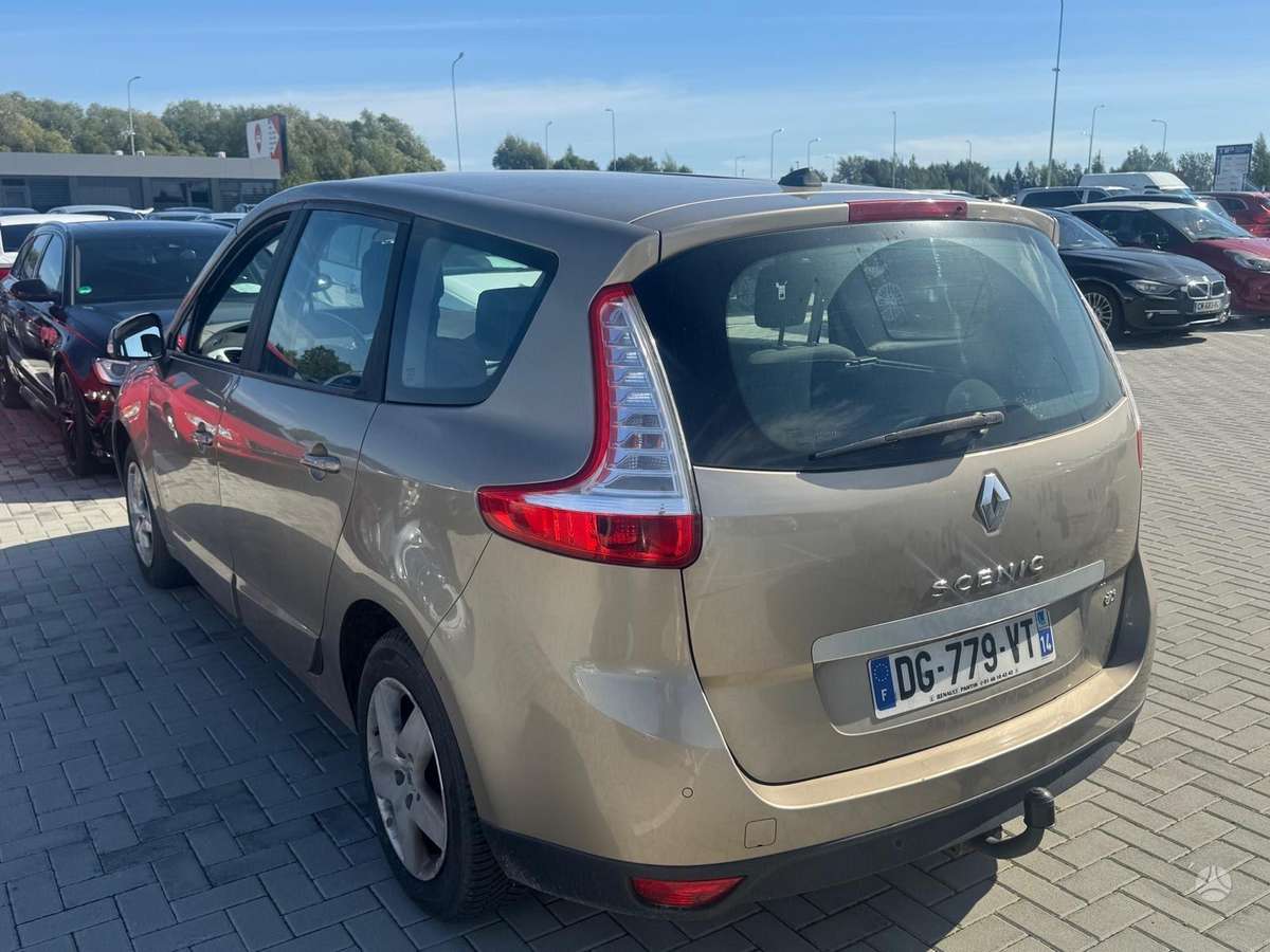Renault Grand Scenic - 3