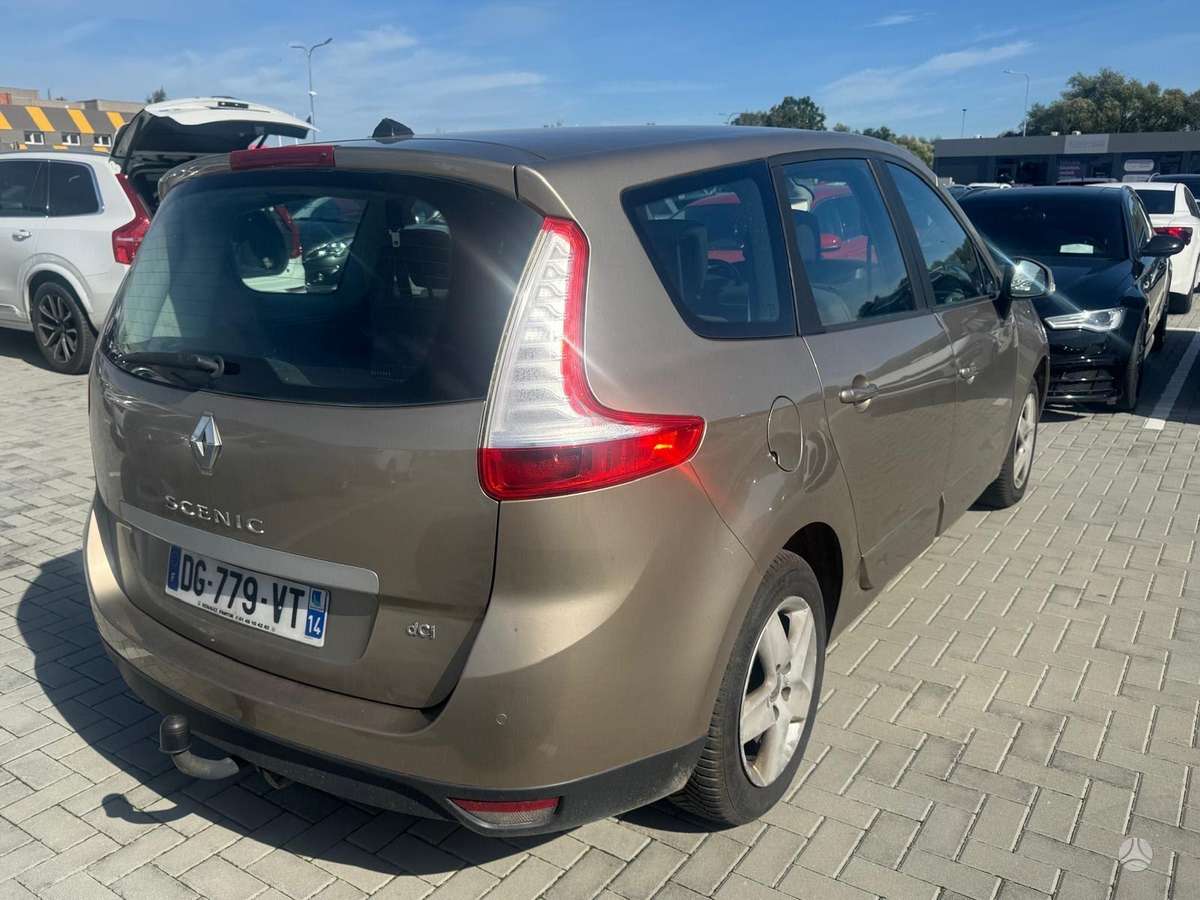 Renault Grand Scenic - 4