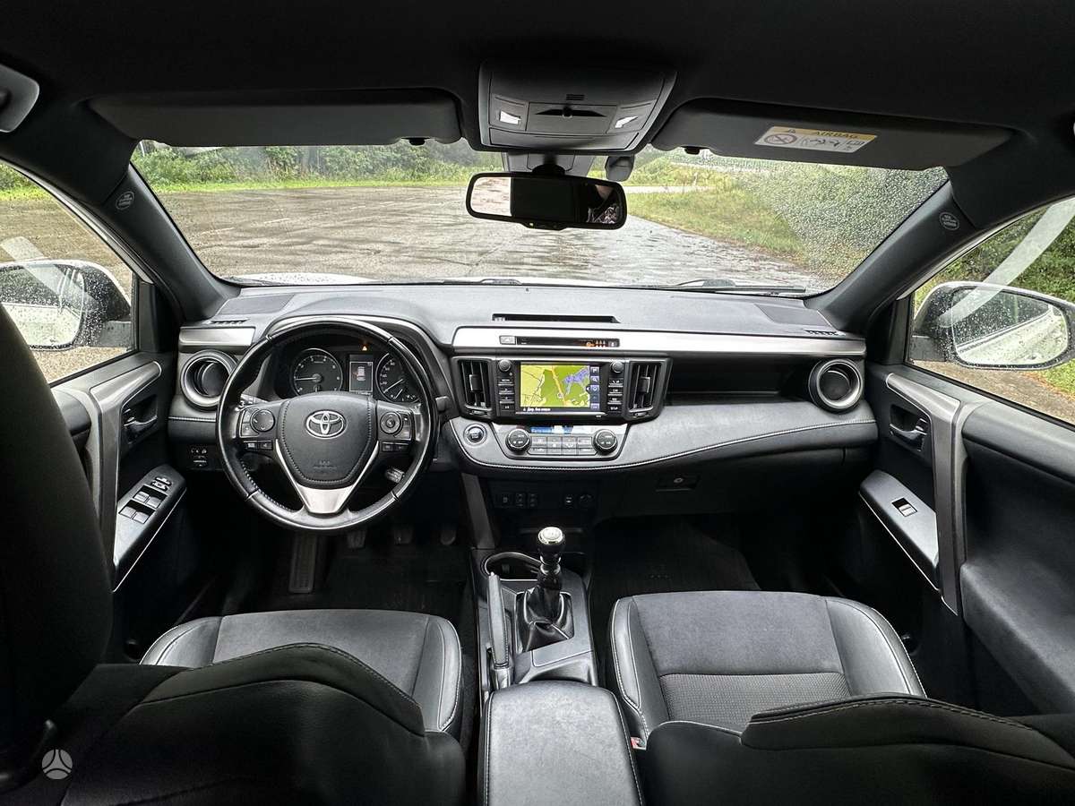 Toyota RAV4 - 7