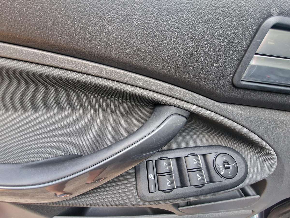 Ford Kuga, 2.0 l., off-road / crossover