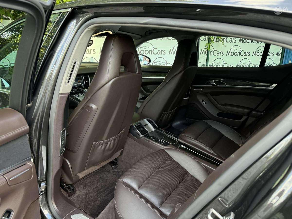 Porsche Panamera, 4.8 l., hatchback