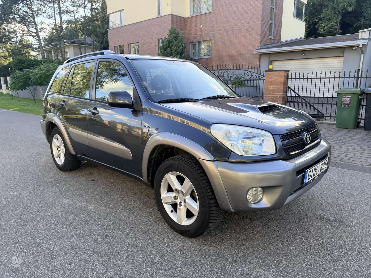 Toyota RAV4 - 5