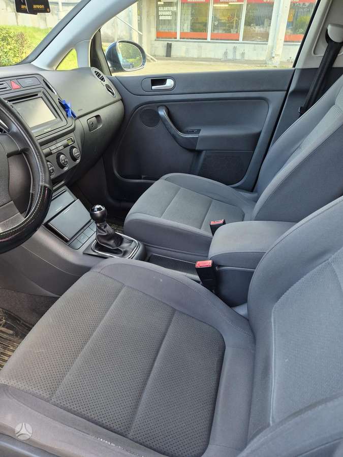 Volkswagen Golf Plus - 8