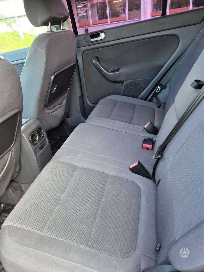 Volkswagen Golf Plus - 9
