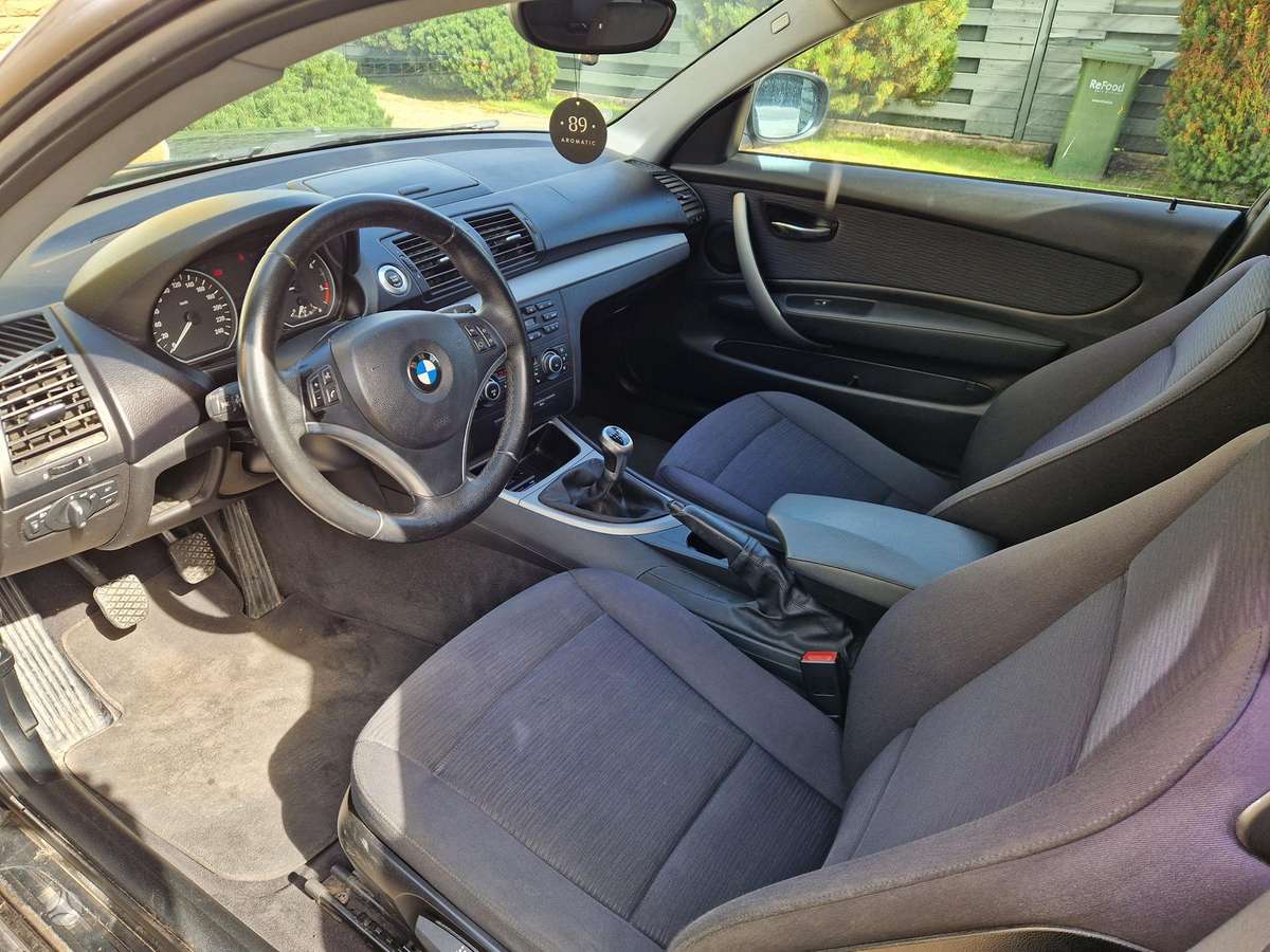 BMW 118, 2.0 l., Хэтчбек