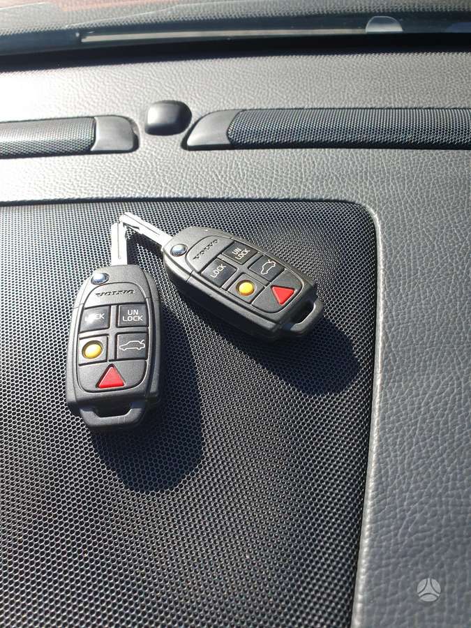 Volvo S60, 2.4 l., Седан