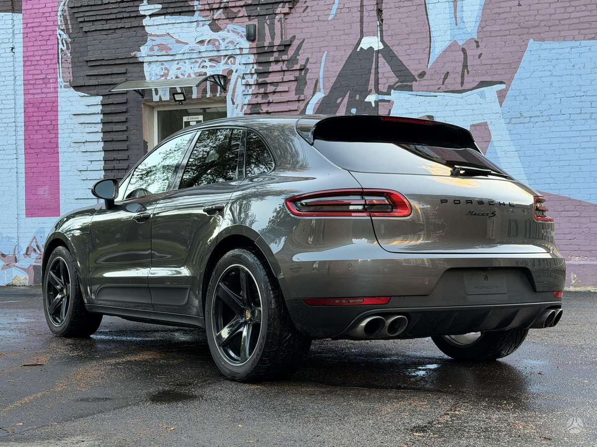 Porsche Macan - 4