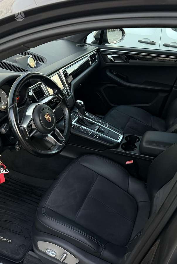 Porsche Macan - 6