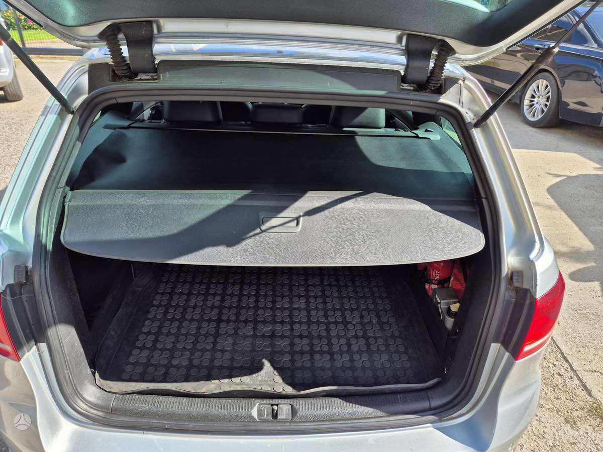 Volkswagen Passat, 2.0 l., Универсал