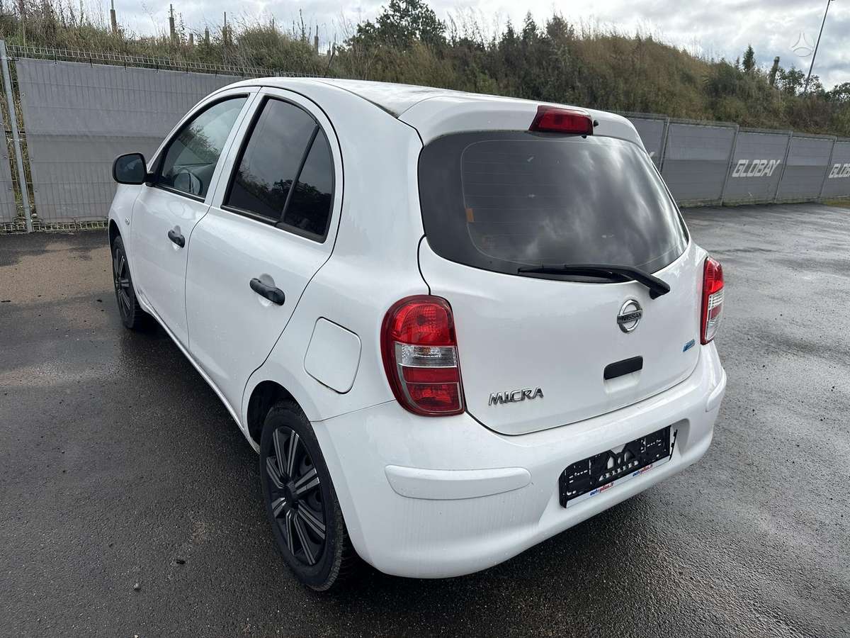 Nissan Micra, 1.2 l., hatchback