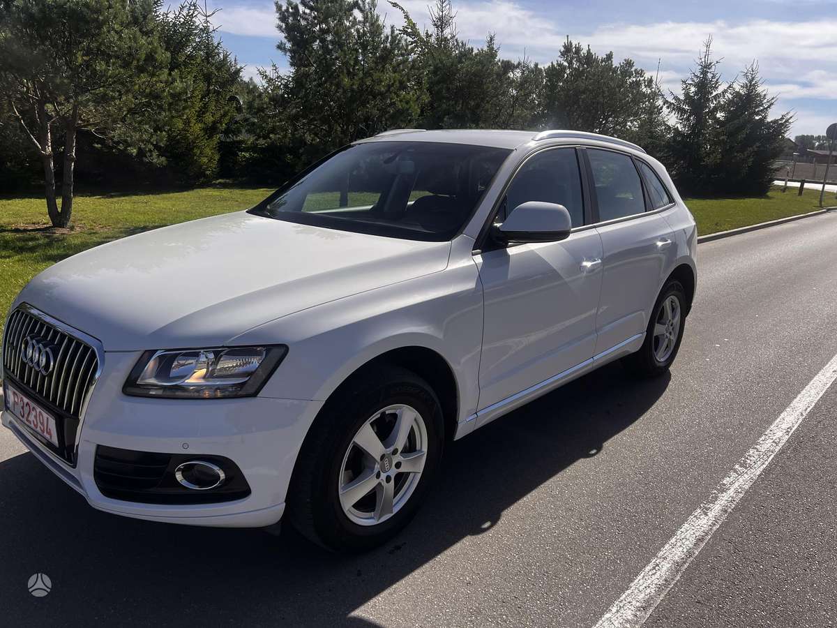 Audi Q5, 2.0 l., off-road / crossover