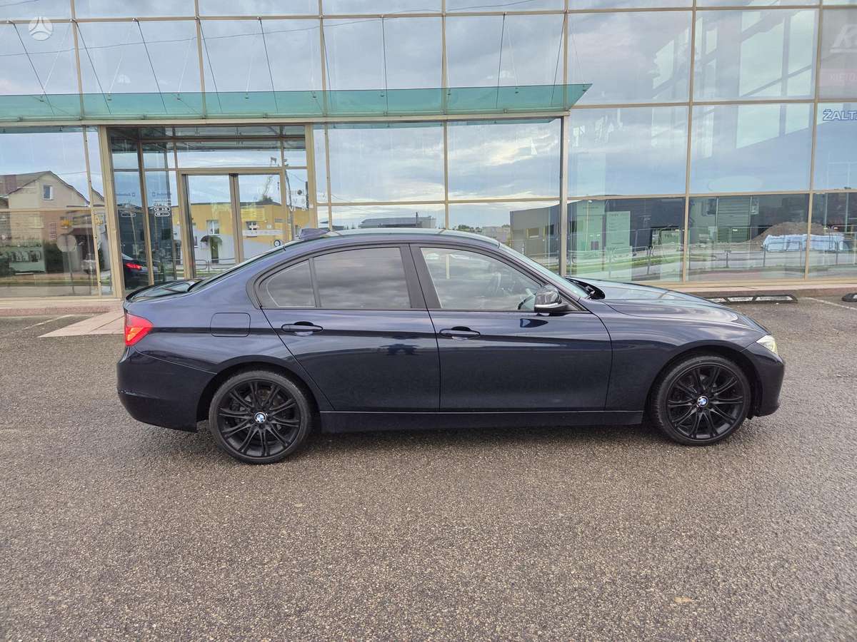 BMW 320, 2.0 l., Седан