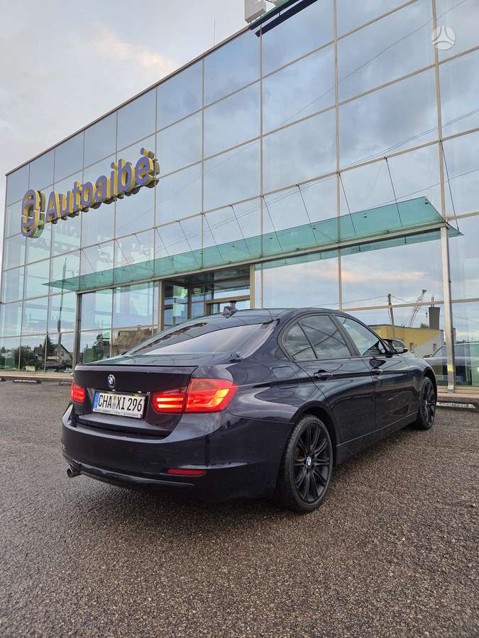 BMW 320, 2.0 l., Седан