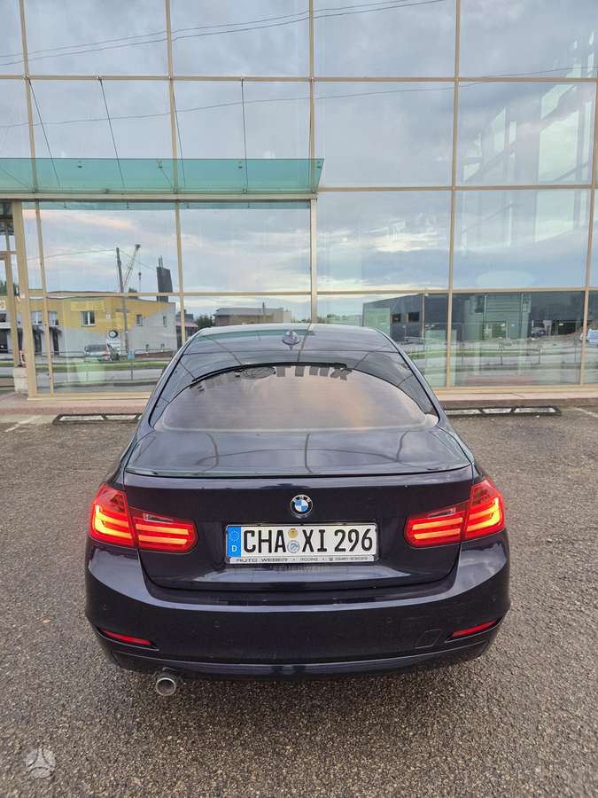 BMW 320, 2.0 l., Седан