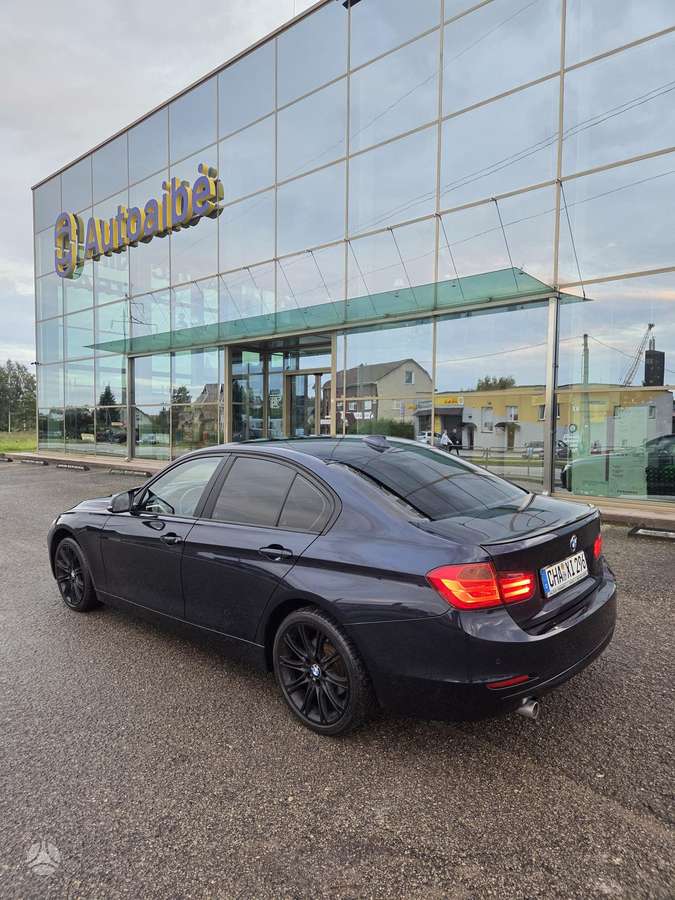 BMW 320, 2.0 l., Седан