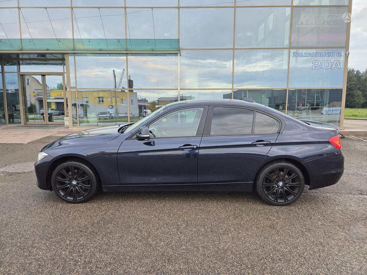 BMW 320, 2.0 l., Седан