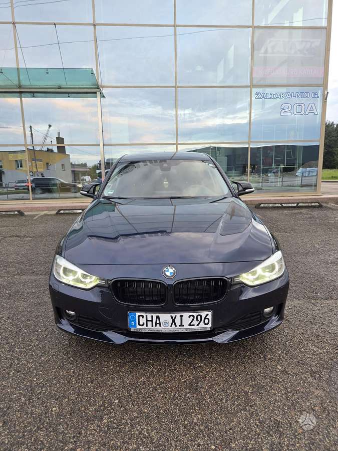 BMW 320, 2.0 l., Седан