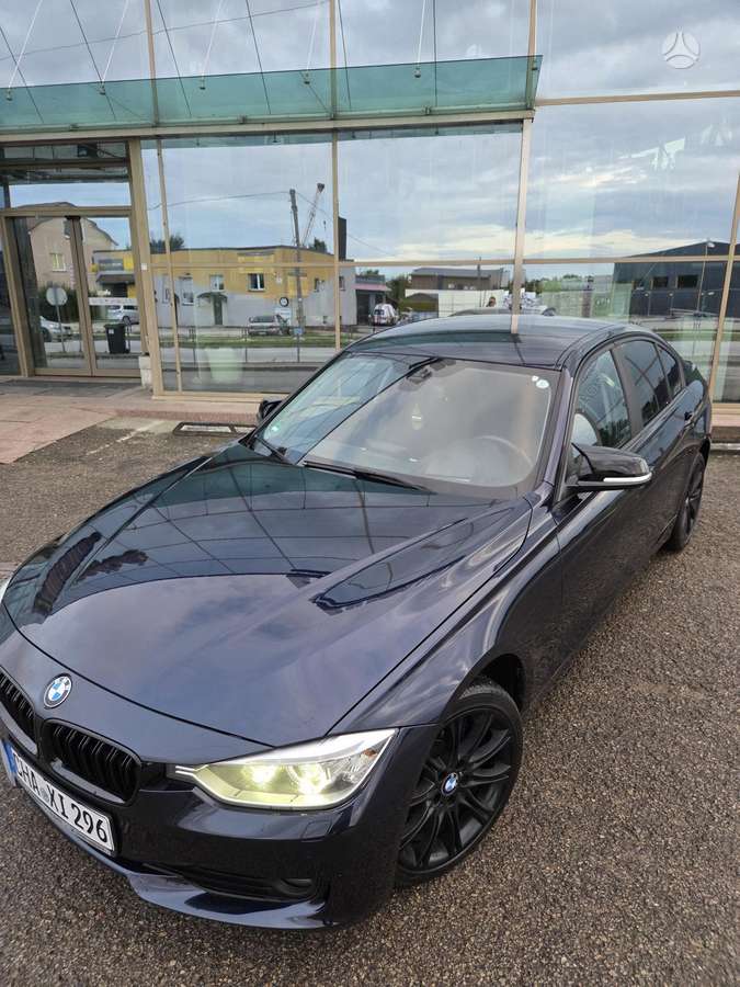 BMW 320, 2.0 l., Седан