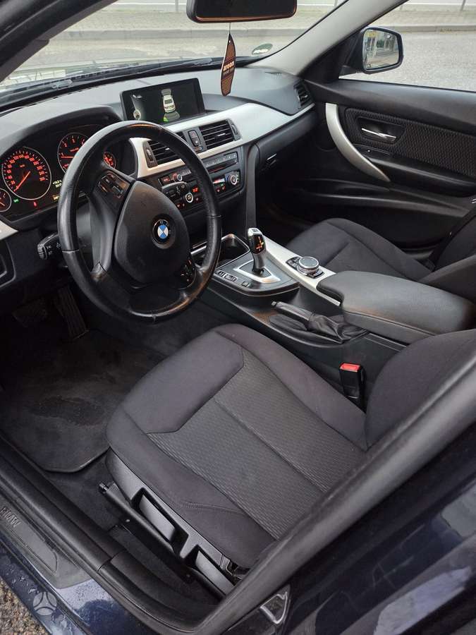 BMW 320, 2.0 l., Седан