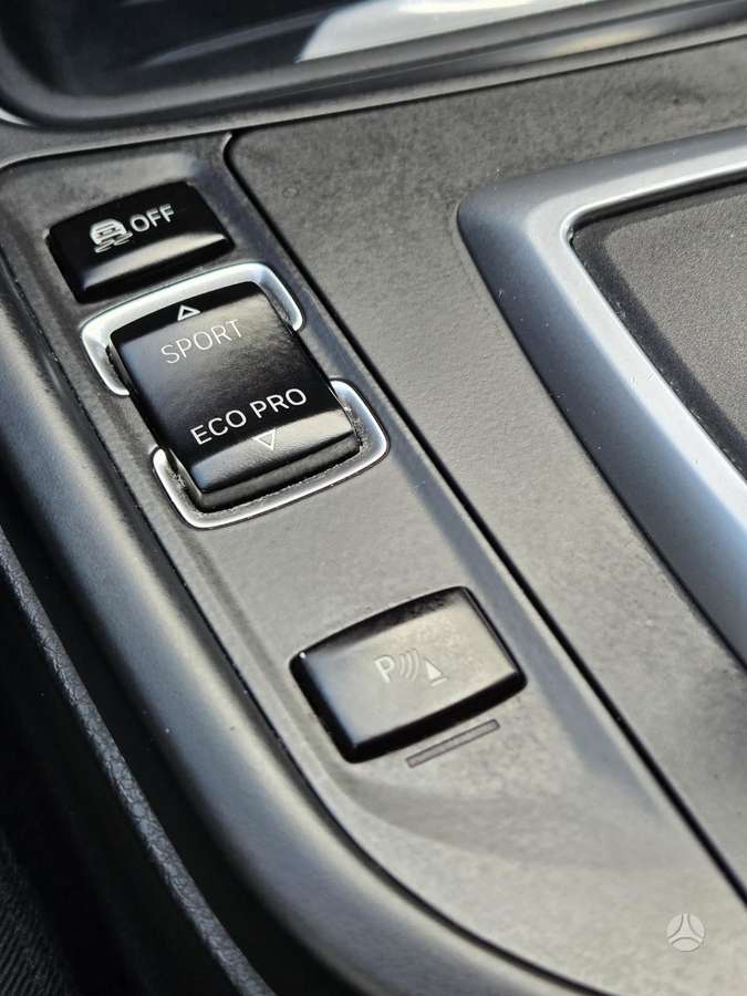 BMW 320, 2.0 l., Седан