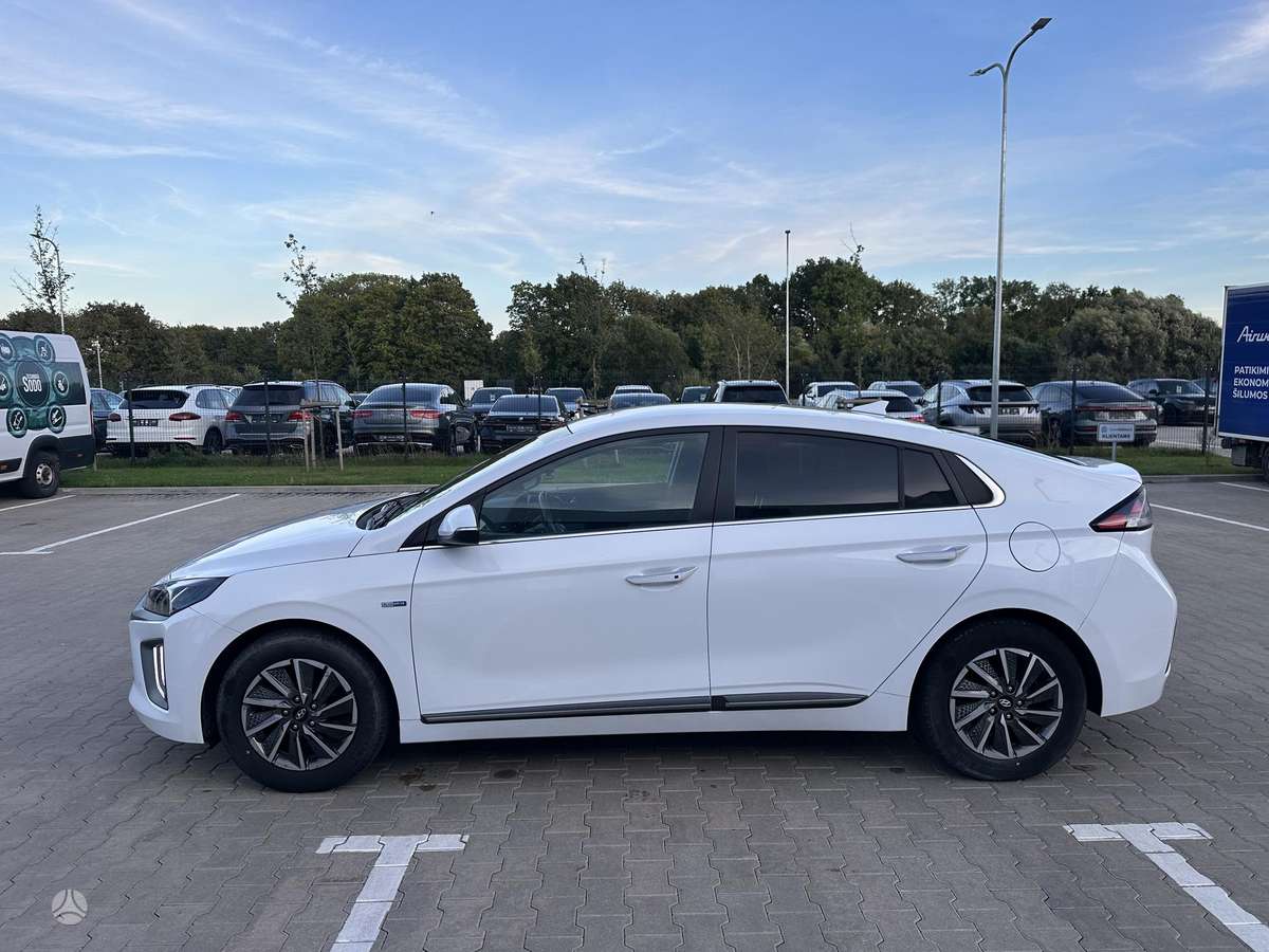 Hyundai IONIQ, coupe