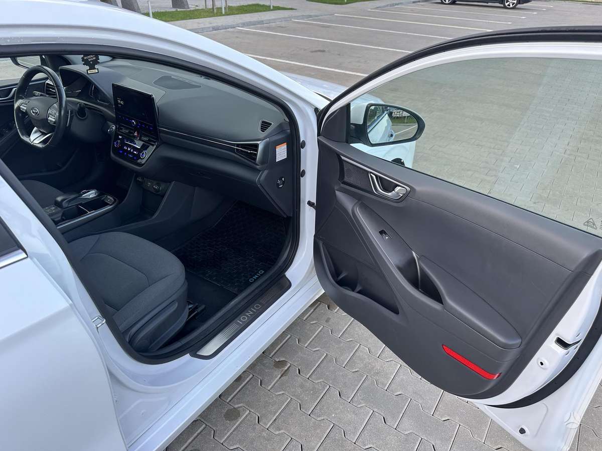 Hyundai IONIQ, coupe