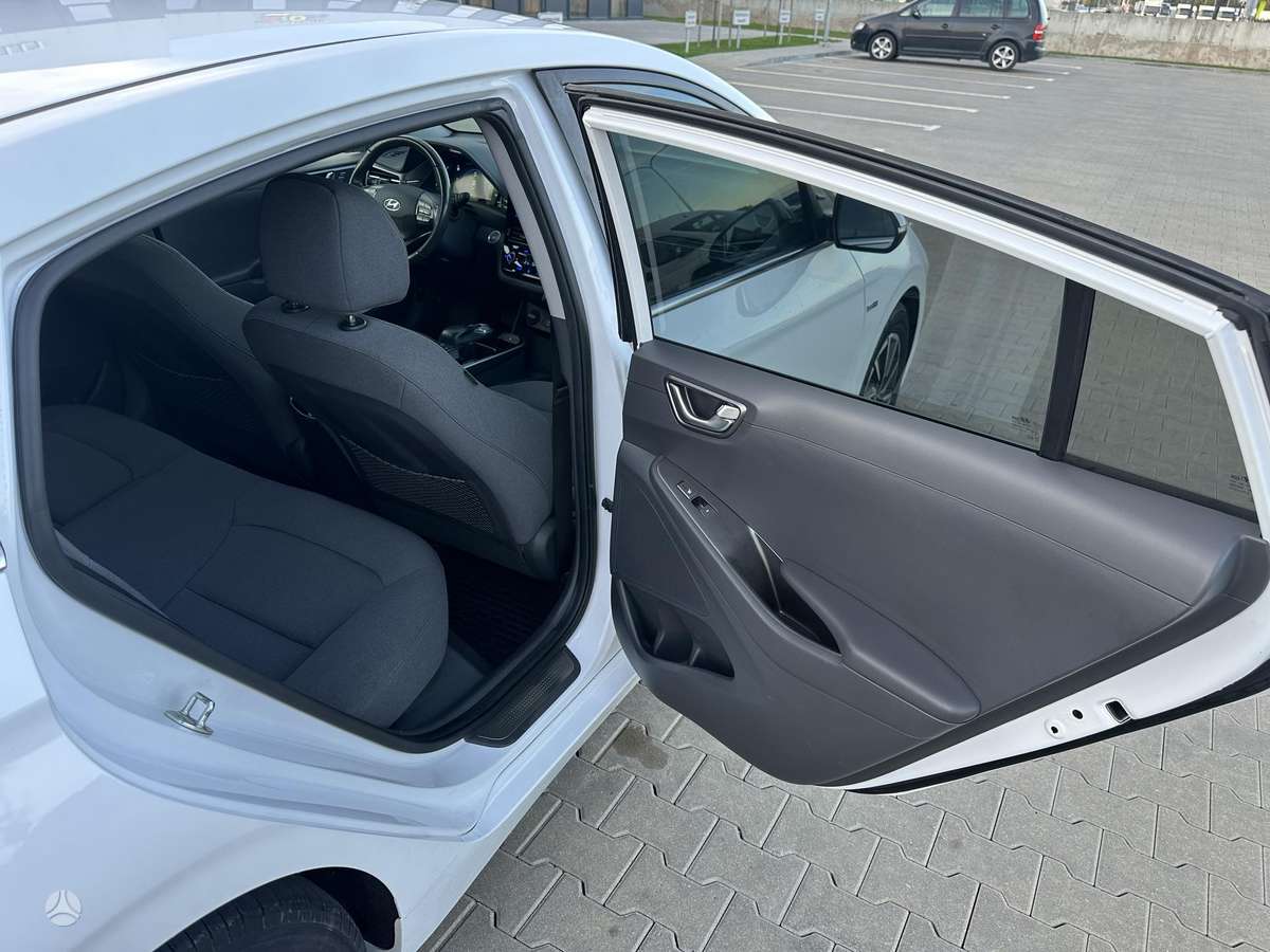 Hyundai IONIQ, coupe