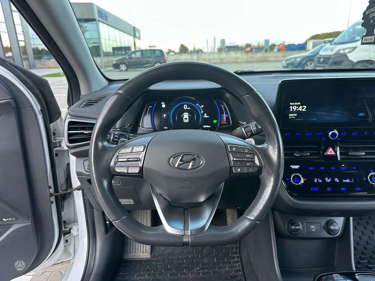 Hyundai IONIQ, coupe