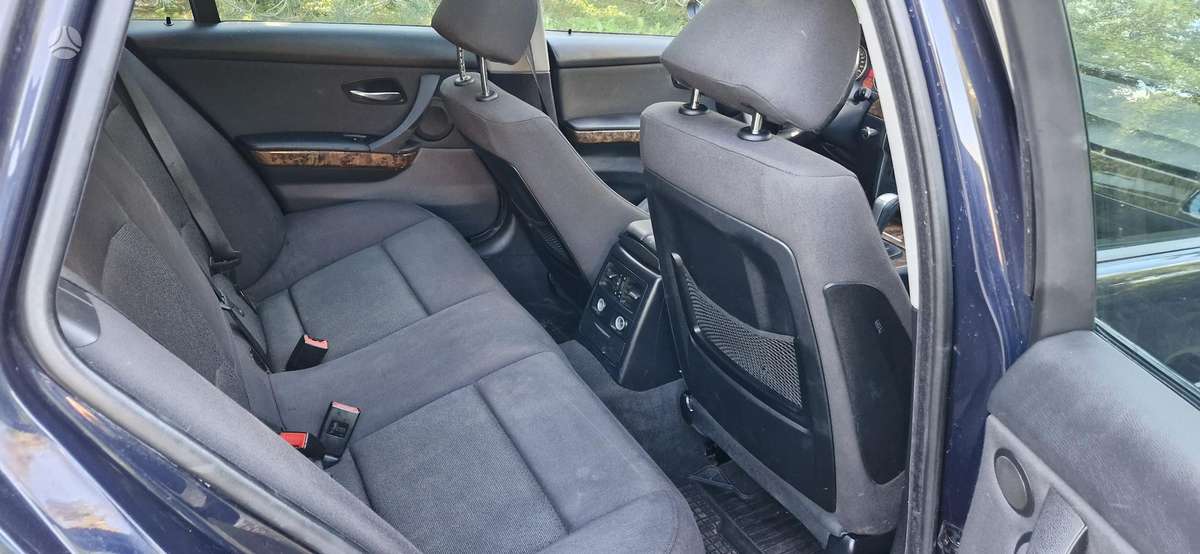 BMW 320, 2.0 l., wagon