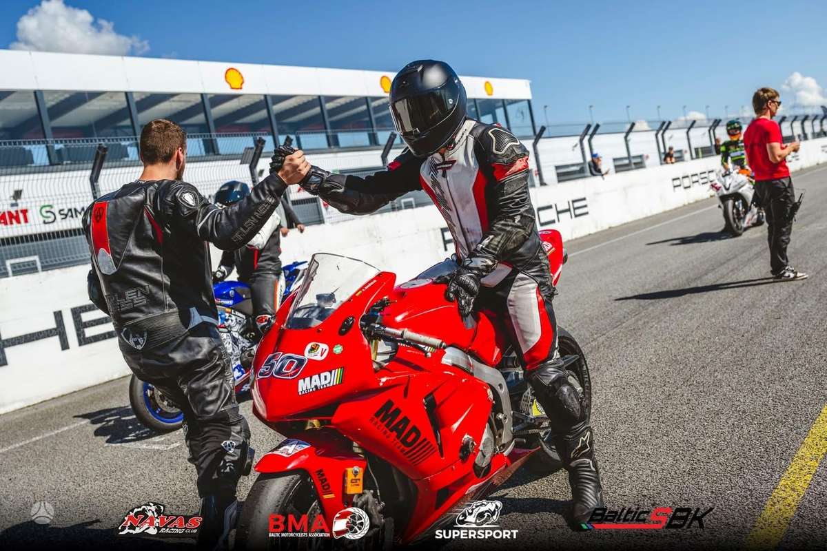 Honda CBR 600cc, спортбайки / superbikes