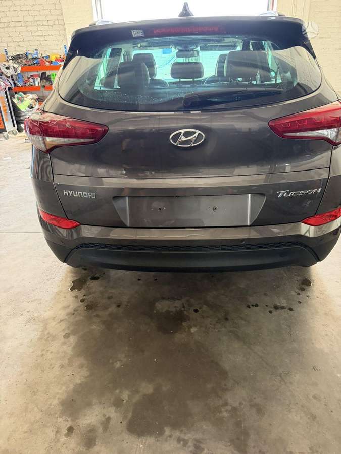 Hyundai Tucson dalimis. Spalvos kodas xn3
