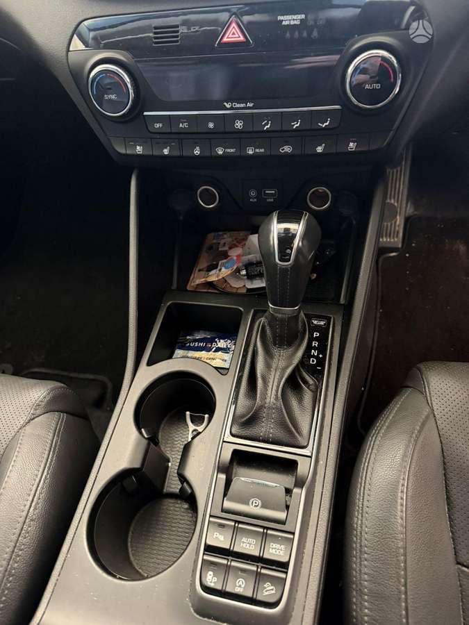 Hyundai Tucson dalimis. Spalvos kodas xn3