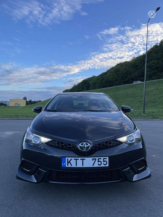 Toyota Corolla, 1.8 l., hatchback