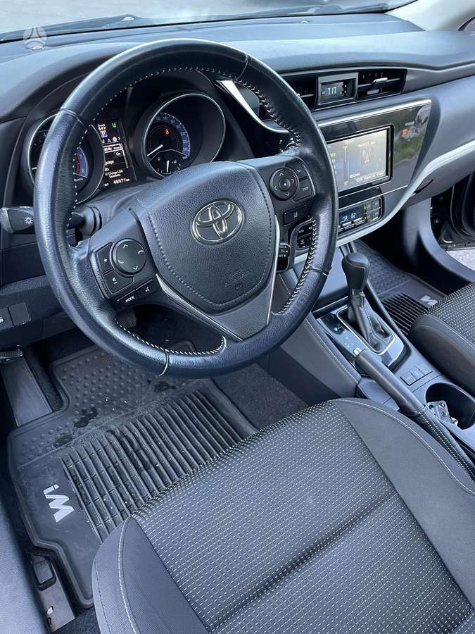 Toyota Corolla, 1.8 l., hatchback