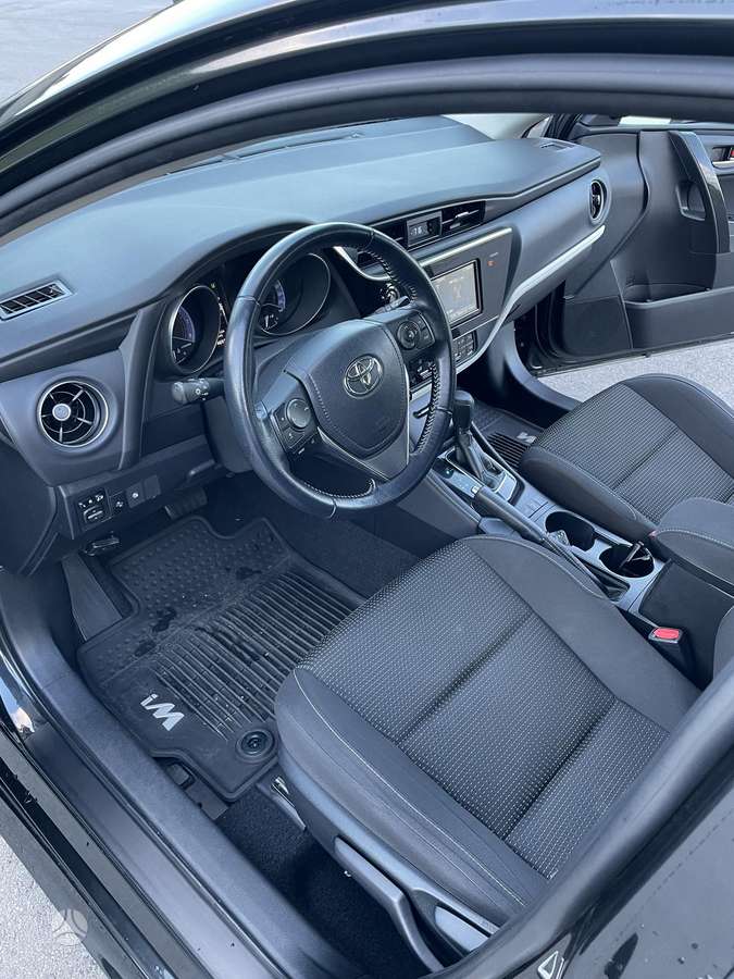 Toyota Corolla, 1.8 l., hatchback