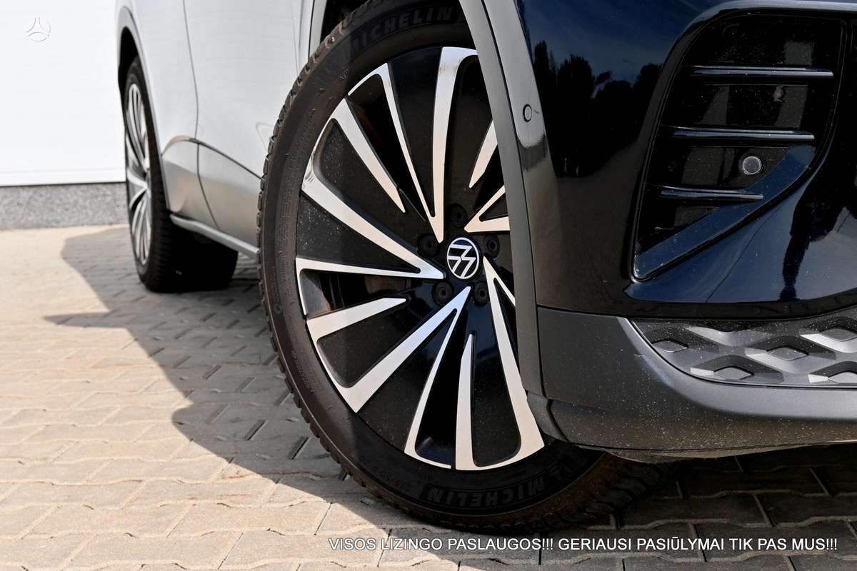 Volkswagen ID.4 - 8