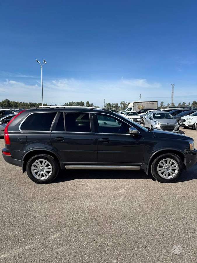 Volvo XC90 - 9