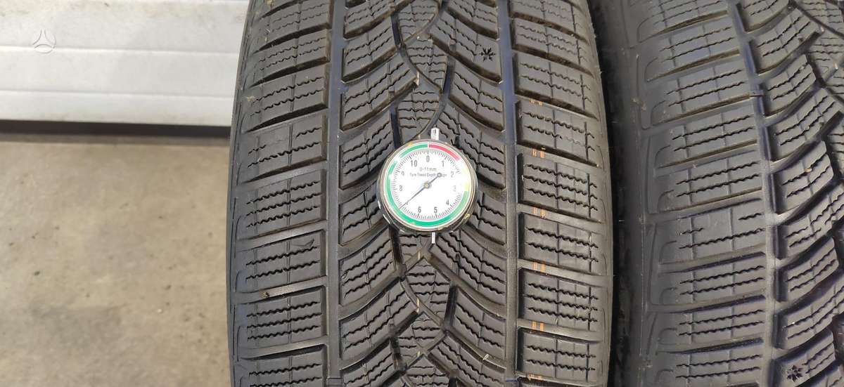 Goodyear Ultra Grip  Performance +, winter 245/40 R19